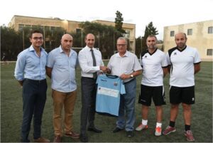 Dr Christopher Fearne